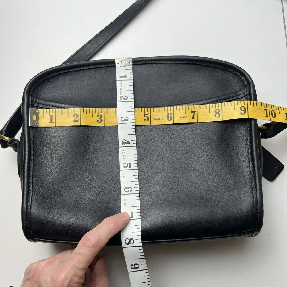 VTG Coach Metropolis Zip Bag 9087 Black Leather Brass Crossbody Y2K
